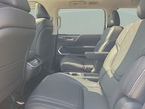 Certified 2026 INFINITI QX80 Luxe w/ Cargo Package AWD/4WD image 39