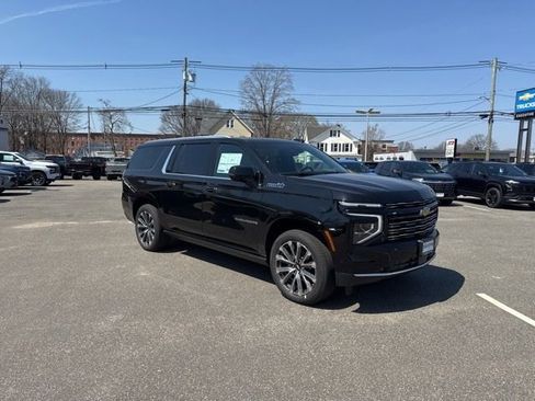 New 2026 Chevrolet Suburban High Country AWD/4WD image 6