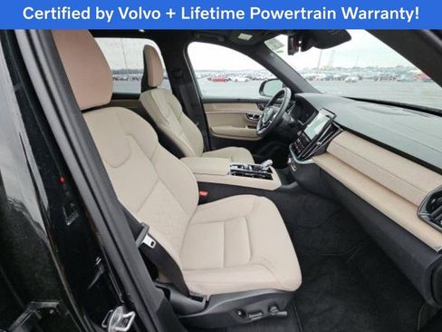 Certified 2025 Volvo XC90 B6 Plus image 5