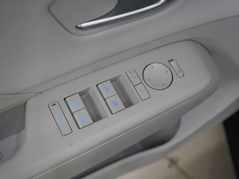 Certified 2026 Hyundai Kona SEL Premium AWD/4WD image 19