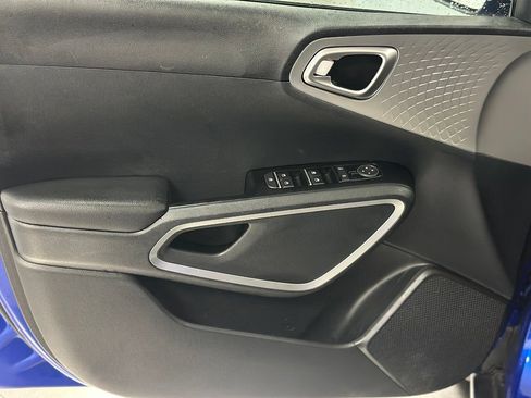 Used 2021 Kia Soul X-Line FWD image 16