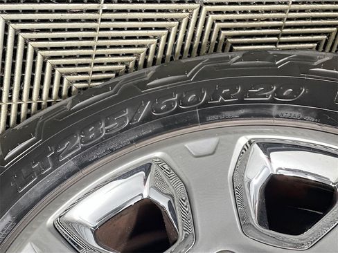 Used 2018 RAM 2500 Laramie w/ Convenience Group image 33