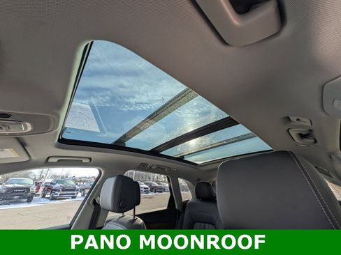 Used 2023 Audi Q5 2.0T Premium Plus image 3