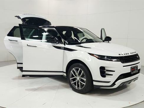 Used 2024 Land Rover Range Rover Evoque Dynamic SE image 29