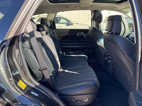 Used 2024 Genesis GV80 3.5T w/ Prestige Package image 8