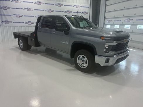 New 2026 Chevrolet Silverado 3500 LT w/ Convenience Package AWD/4WD image 9