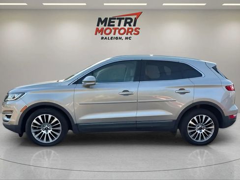 Used 2017 Lincoln MKC Reserve image 14