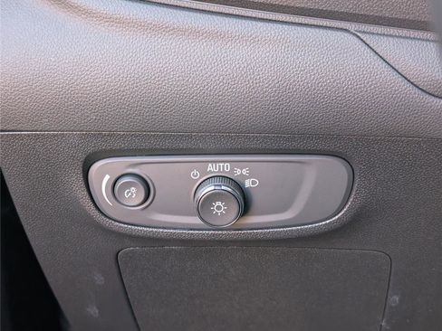 Used 2025 Buick Encore GX Preferred image 19