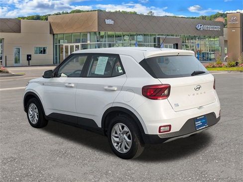 Certified 2023 Hyundai Venue SE w/ Cargo Package image 5