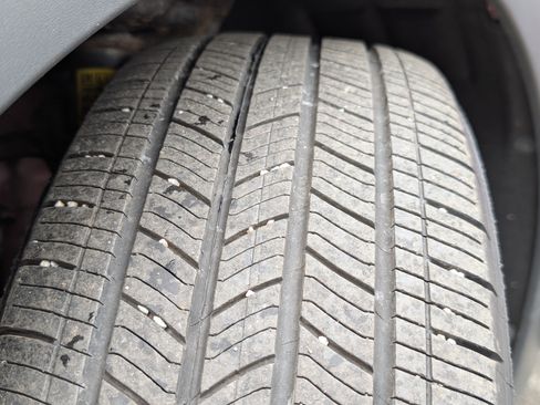 Used 2020 Chevrolet Bolt LT image 34