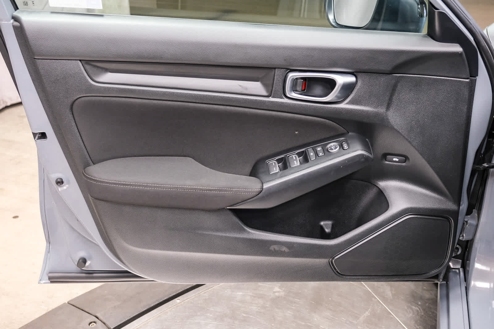 Used 2025 Honda Civic Sport image 25