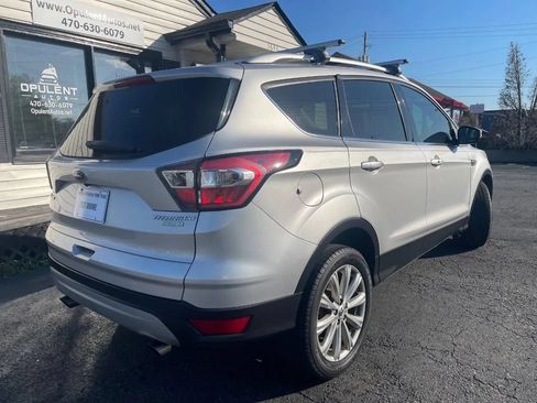Used 2017 Ford Escape Titanium FWD image 9