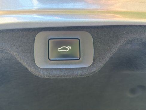 Used 2024 Lexus ES 300h w/ Premium Package FWD image 22