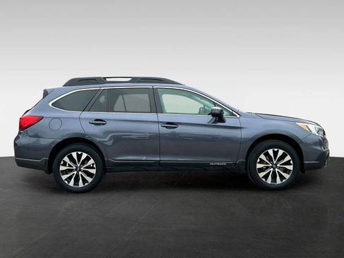 Used 2016 Subaru Outback 2.5i Limited AWD/4WD image 8