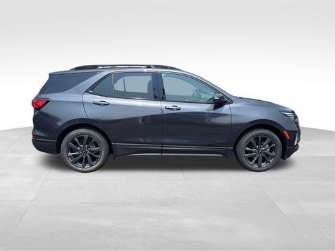 Used 2022 Chevrolet Equinox RS w/ RS Leather Package AWD/4WD image 7
