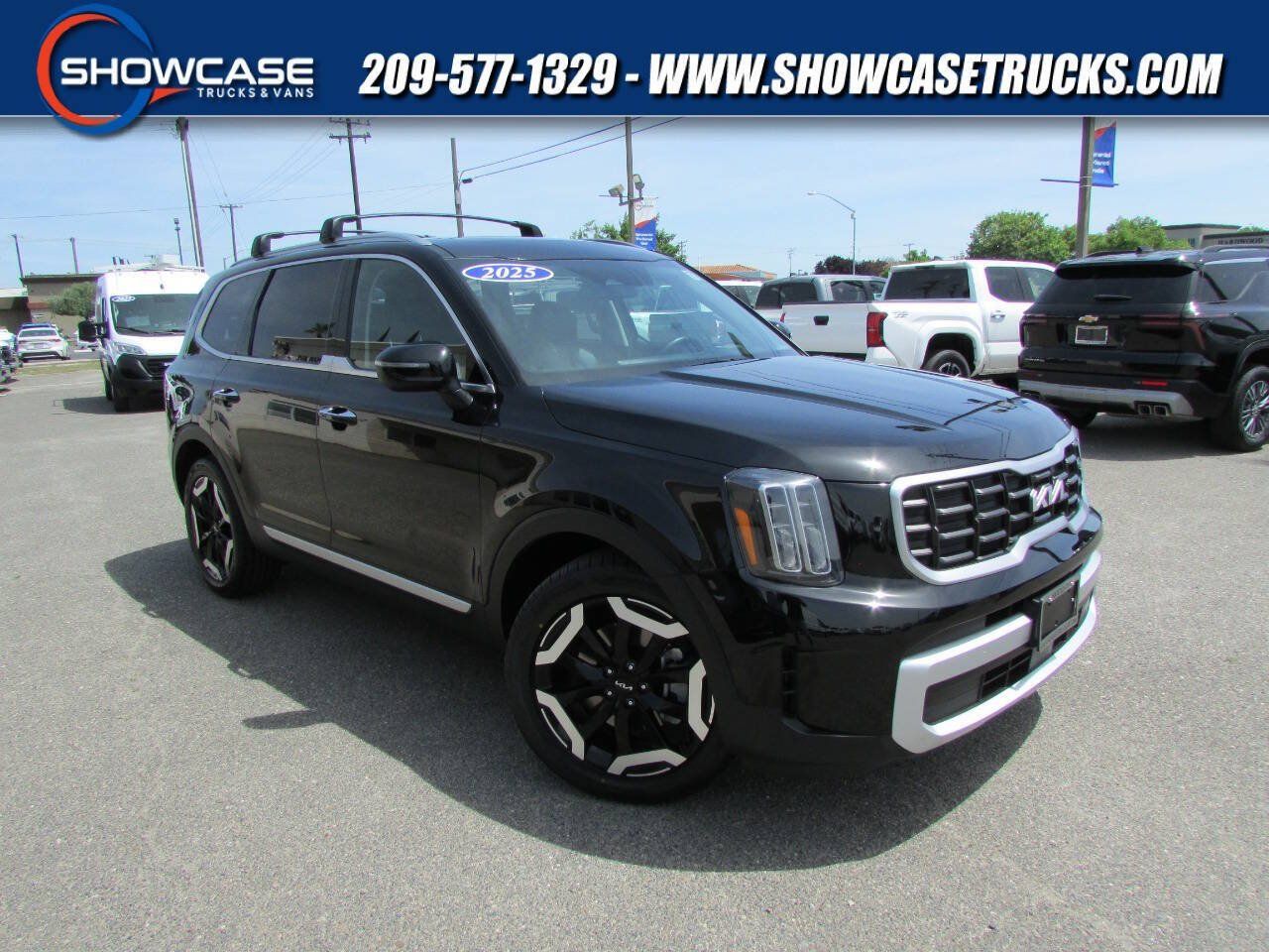 Used 2025 Kia Telluride S AWD/4WD image 1
