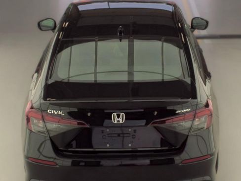 Used 2025 Honda Civic Sport image 6