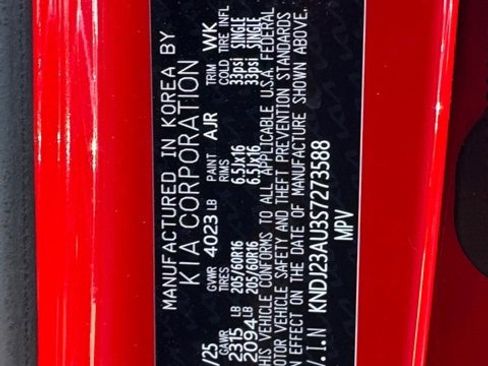 Certified 2025 Kia Soul LX image 17