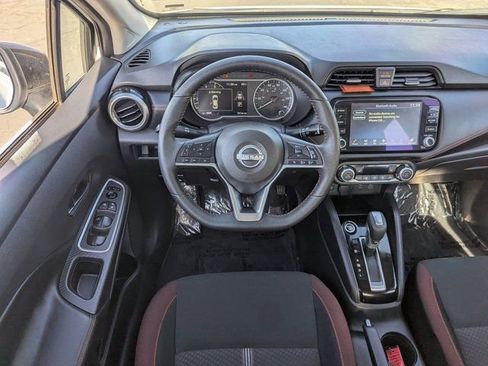 Used 2025 Nissan Versa SR image 26