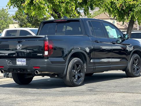 Used 2023 Honda Ridgeline Black Edition image 4