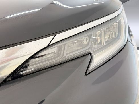 Used 2021 Toyota Sienna XSE w/ XSE Plus Package image 11