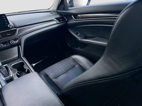 Used 2018 Honda Accord EX-L image 22