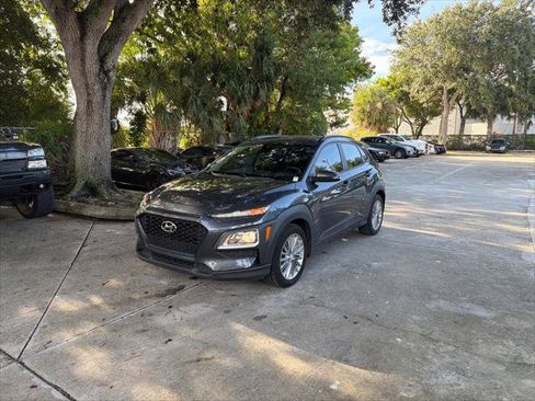 Used 2019 Hyundai Kona SEL FWD image 2
