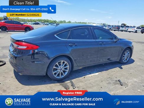 Used 2017 Ford Fusion SE FWD image 4
