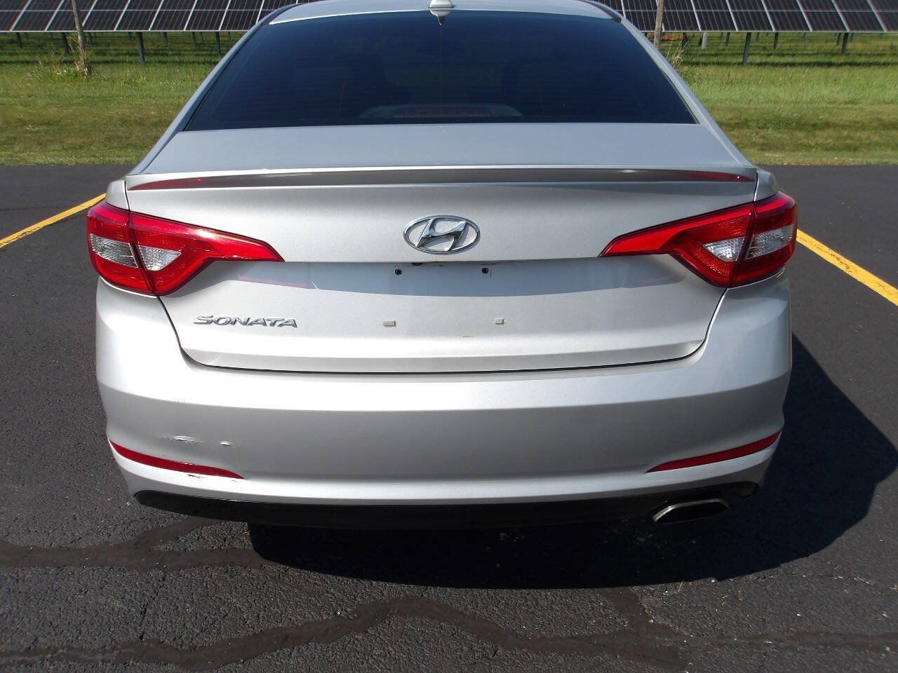 Used 2015 Hyundai Sonata SE w/ Option Group 02 FWD image 37