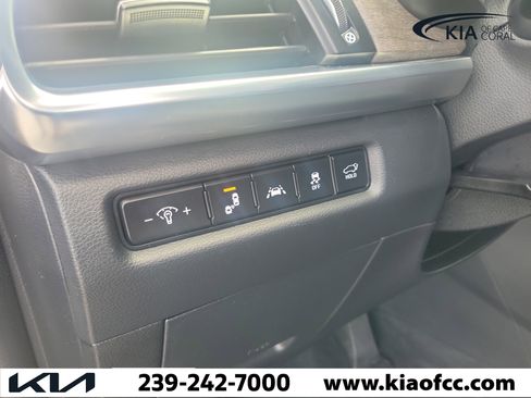 Certified 2022 Kia Telluride EX w/ EX Premium Package FWD image 29