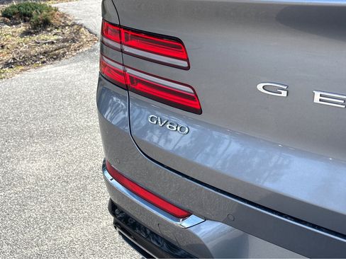 Used 2024 Genesis GV80 2.5T image 29