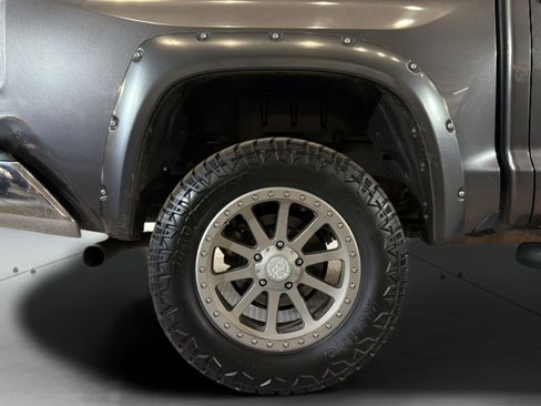 Used 2015 Toyota Tundra SR5 w/ SR5 Upgrade Package AWD/4WD image 35