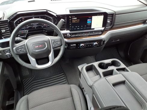 Used 2024 GMC Sierra 1500 Elevation AWD/4WD image 10
