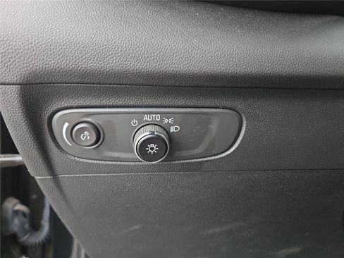 Used 2023 Buick Envision Essence w/ Sport Touring Package AWD/4WD image 17