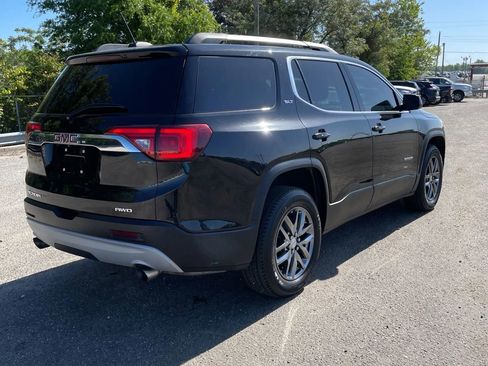 Used 2017 GMC Acadia SLT image 5
