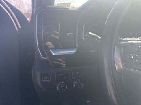 Used 2022 Chevrolet Silverado 1500 LT AWD/4WD image 18
