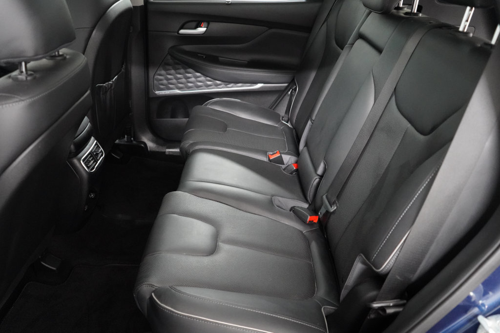Used 2022 Hyundai Santa Fe SEL w/ Convenience + Premium Package AWD/4WD image 20