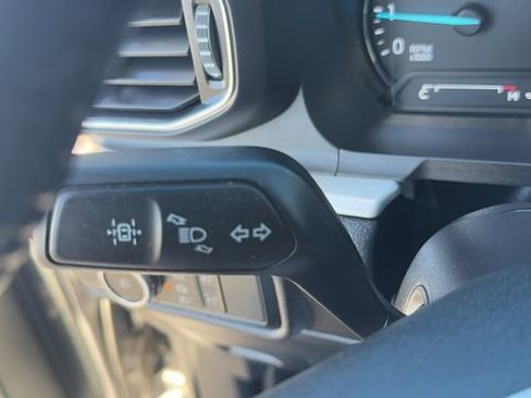 Certified 2022 Ford Explorer XLT w/ Equipment Group 202A image 16