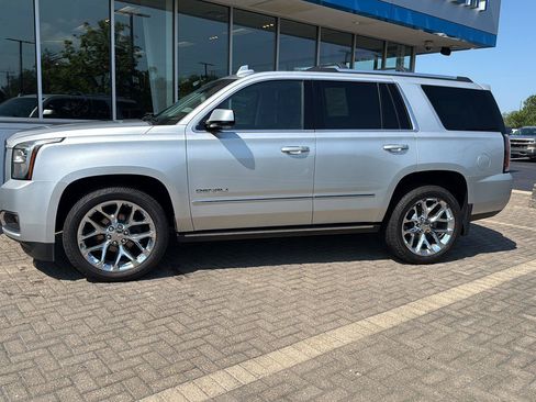 Used 2019 GMC Yukon Denali w/ Denali Ultimate Package AWD/4WD image 2