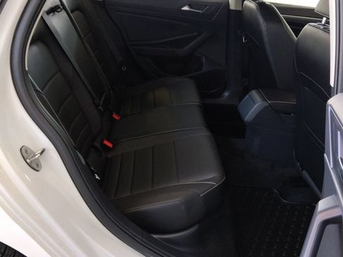 Certified 2023 Volkswagen Jetta SE FWD image 8
