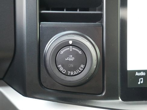 Used 2023 Ford F250 XLT w/ Black Appearance Package AWD/4WD image 37
