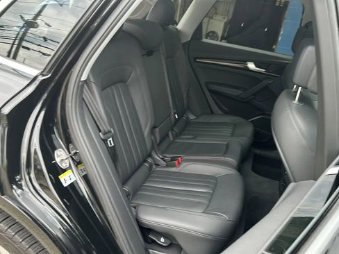 Used 2019 Audi Q5 2.0T Premium Plus w/ Premium Plus Package AWD/4WD image 14