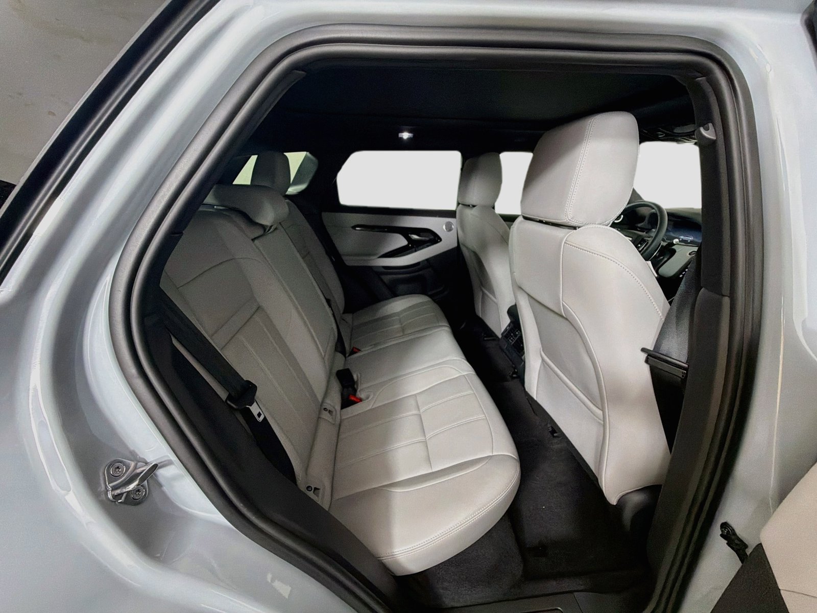 Certified 2026 Land Rover Range Rover Evoque S AWD/4WD image 29