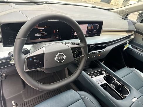 New 2026 Nissan Murano Platinum AWD/4WD image 16