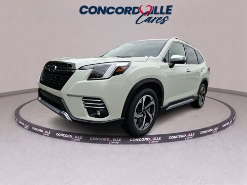 Certified 2022 Subaru Forester Touring AWD/4WD image 4