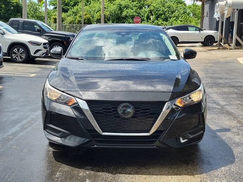 Used 2022 Nissan Sentra SV w/ All-Weather Package FWD image 2