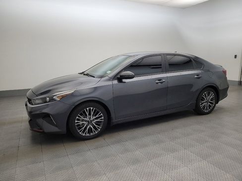 Used 2023 Kia Forte GT-Line w/ GT-Line Technology Package image 2