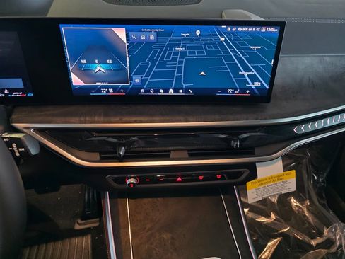 New 2026 BMW X5 xDrive50e w/ M Sport Package AWD/4WD image 10