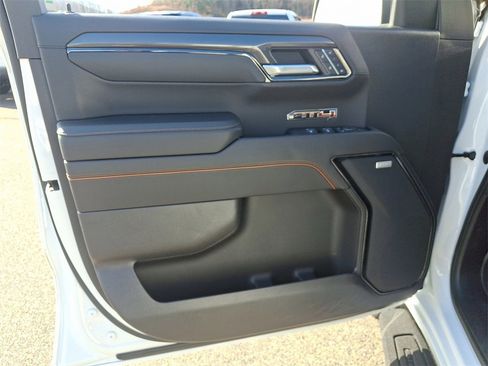 Used 2023 GMC Sierra 1500 AT4 w/ AT4 Premium Package image 12