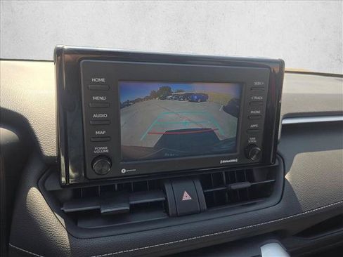 Used 2021 Toyota RAV4 XLE w/ Convenience Package FWD image 14
